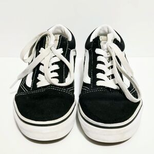Kids Old Skool black and white lace vans sneakers 3Y